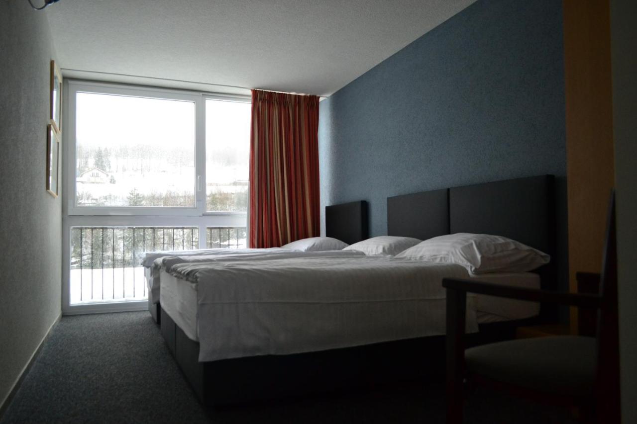 Hotel Les Rives Du Doubs Les Brenets Luaran gambar